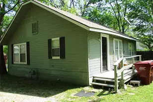 505 W 10th St, Bonham, TX 75418 - Photo 13