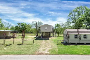 7093 Horseshoe Bend Trail, Weatherford, TX 76087 - Photo 3