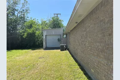 717 Bluebonnet Street, Mexia, TX 76667 - Photo 3