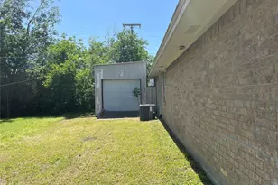 717 Bluebonnet St, Mexia, TX 76667 - Photo 3