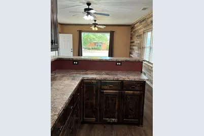 510 Cain St, Quanah, TX 79252 - Photo 7