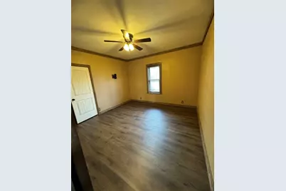 510 Cain St, Quanah, TX 79252 - Photo 13