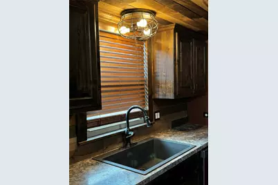 510 Cain St, Quanah, TX 79252 - Photo 17