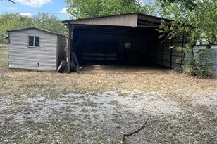 611 E 8th St, Cisco, TX 76437 - Photo 15