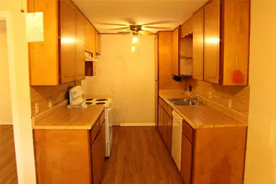 611 E 8th Street, Cisco, TX 76437 - Photo 5