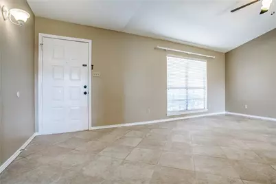 1318 Springview Drive, Allen, TX 75002 - Photo 3