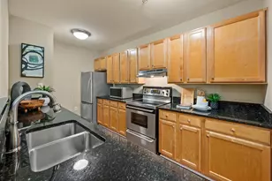 2305 Worthington St, Dallas, TX 75204 - Photo 11