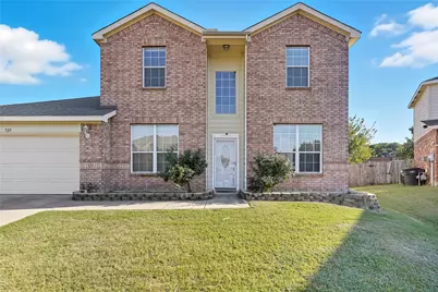 529 Roundrock Lane, Fort Worth, TX 76140 - Photo 1