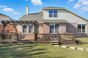 529 Roundrock Ln, Fort Worth, TX 76140 - Photo 37