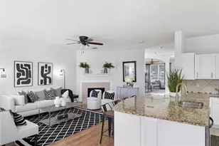 529 Roundrock Ln, Fort Worth, TX 76140 - Photo 13