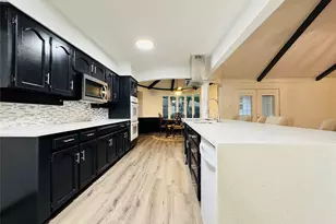 4421 Woodridge Dr, Arlington, TX 76013 - Photo 9