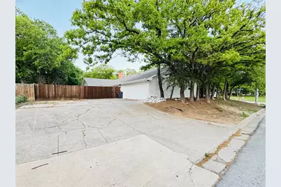 4421 Woodridge Drive, Arlington, TX 76013 - Photo 31