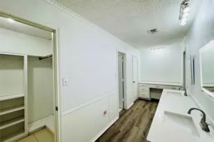 4421 Woodridge Dr, Arlington, TX 76013 - Photo 21