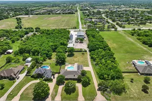 2525 Colt Ln, Crowley, TX 76036 - Photo 3