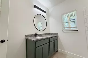 611 W Baker St, Denison, TX 75020 - Photo 11