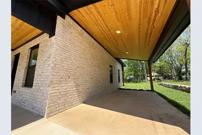 611 W Baker Street, Denison, TX 75020 - Photo 21