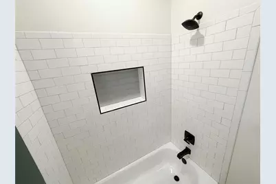 611 W Baker Street, Denison, TX 75020 - Photo 19