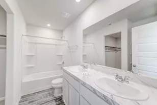 204 Arbor Ct, Granbury, TX 76048 - Photo 31