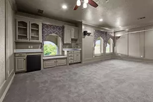 1019 Walnut Falls Cir, Mansfield, TX 76063 - Photo 11