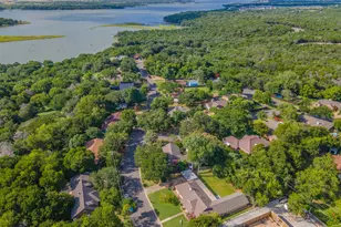 14007 Harbor Dr, Woodway, TX 76712 - Photo 33