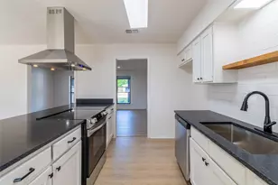 220 Jeaneta Ave, Benbrook, TX 76126 - Photo 5