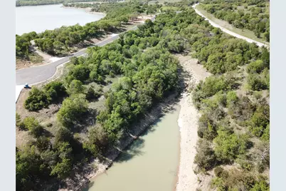 157 Hanna Oak Court, Bridgeport, TX 76426 - Photo 11