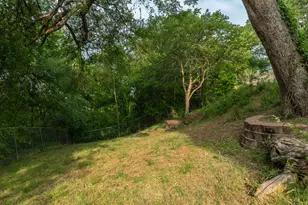 2612 Rockview Dr, Waco, TX 76710 - Photo 11
