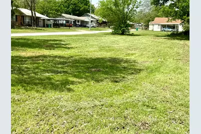 900 N Mason Street, Bowie, TX 76230 - Photo 7