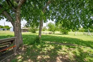 18025 Tydings Rd, Justin, TX 76247 - Photo 9