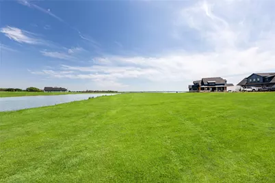 705 Peninsula Drive, Honey Grove, TX 75446 - Photo 11