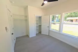 226 10th St, Paris, TX 75460 - Photo 17