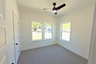 226 10th St, Paris, TX 75460 - Photo 23