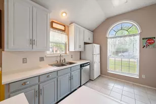 2311 Sherwood Dr, Ennis, TX 75119 - Photo 15