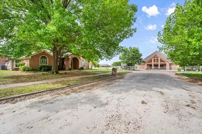 2311 Sherwood Drive, Ennis, TX 75119 - Photo 29