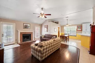 2311 Sherwood Dr, Ennis, TX 75119 - Photo 5