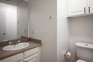 3451 Courtyard Cir, Farmers Branch, TX 75234 - Photo 11