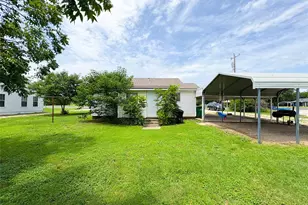 6564 Lone Star Parkway N, Crawford, TX 76638 - Photo 5