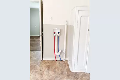 6564 Lone Star Parkway N, Crawford, TX 76638 - Photo 17