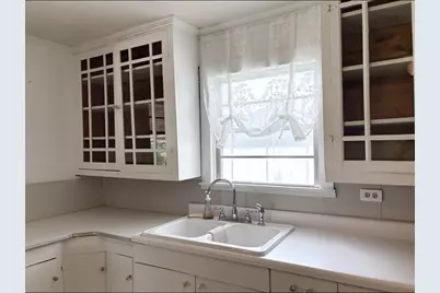 6564 Lone Star Parkway N, Crawford, TX 76638 - Photo 19