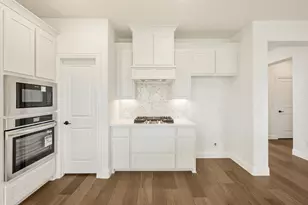 3933 Clingsman Wy, McKinney, TX 75071 - Photo 9