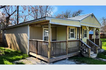 3852 Avra Circle, Granbury, TX 76048 - Photo 3