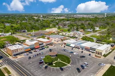 109 S Jefferson Street, Pilot Point, TX 76258 - Photo 11