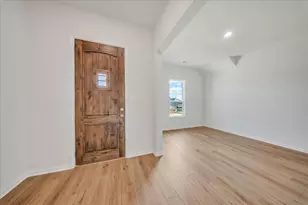 3519 Columbus St, Gainesville, TX 76240 - Photo 7