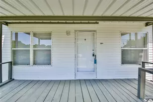 3021 Moon Ct, Granbury, TX 76049 - Photo 3