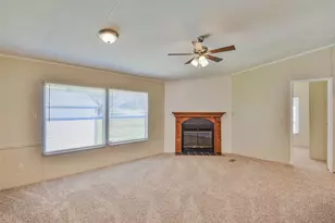 3021 Moon Ct, Granbury, TX 76049 - Photo 9