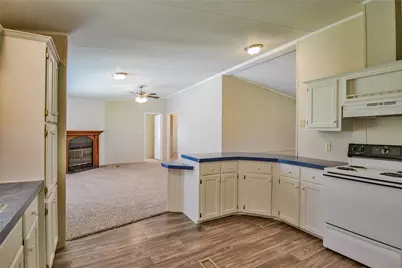 3021 Moon Court, Granbury, TX 76049 - Photo 15