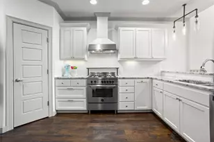 3816 W 7th St, Fort Worth, TX 76107 - Photo 13