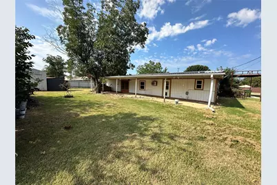 1303 22nd Avenue, Mineral Wells, TX 76067 - Photo 5