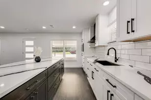 13827 Hiram Rd, Wills Point, TX 75169 - Photo 9