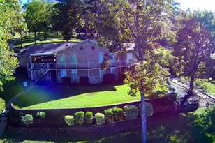 3073 E Lake Dr, Gladewater, TX 75647 - Photo 9